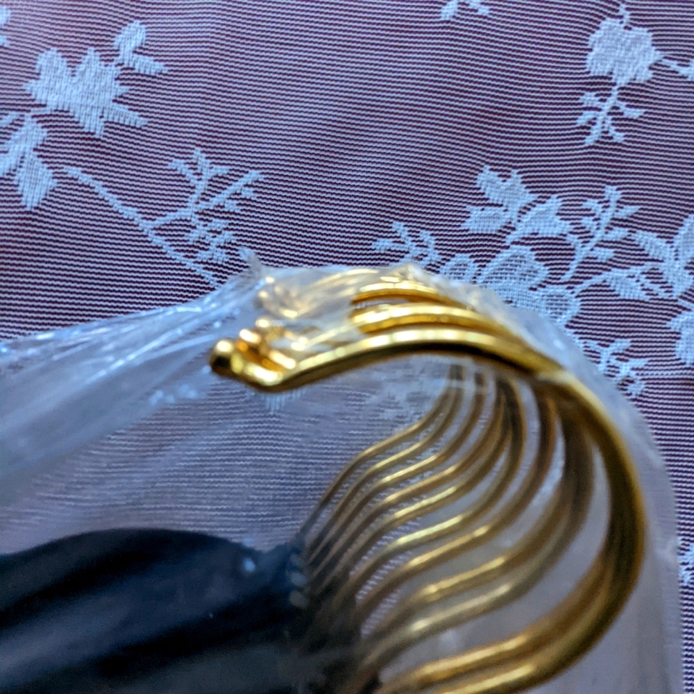 Rare Luxury Designer Hangers   Set of 10 - Picture 3 of 3